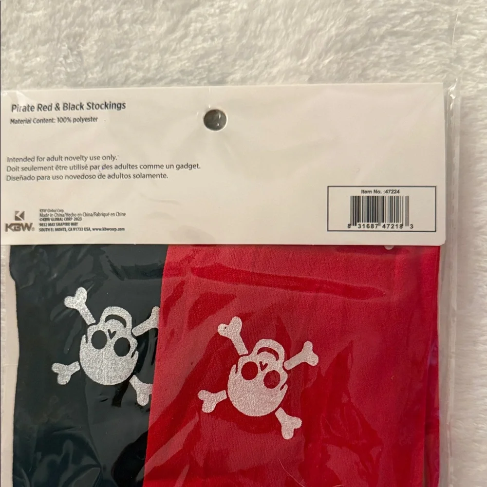 Pirate Red & Black Skull Stockings – One Size – New in Package - Picture 2 of 3